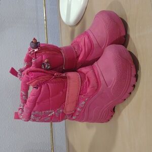Size 11 Pink and Silver Snowflake Girls Snow boots